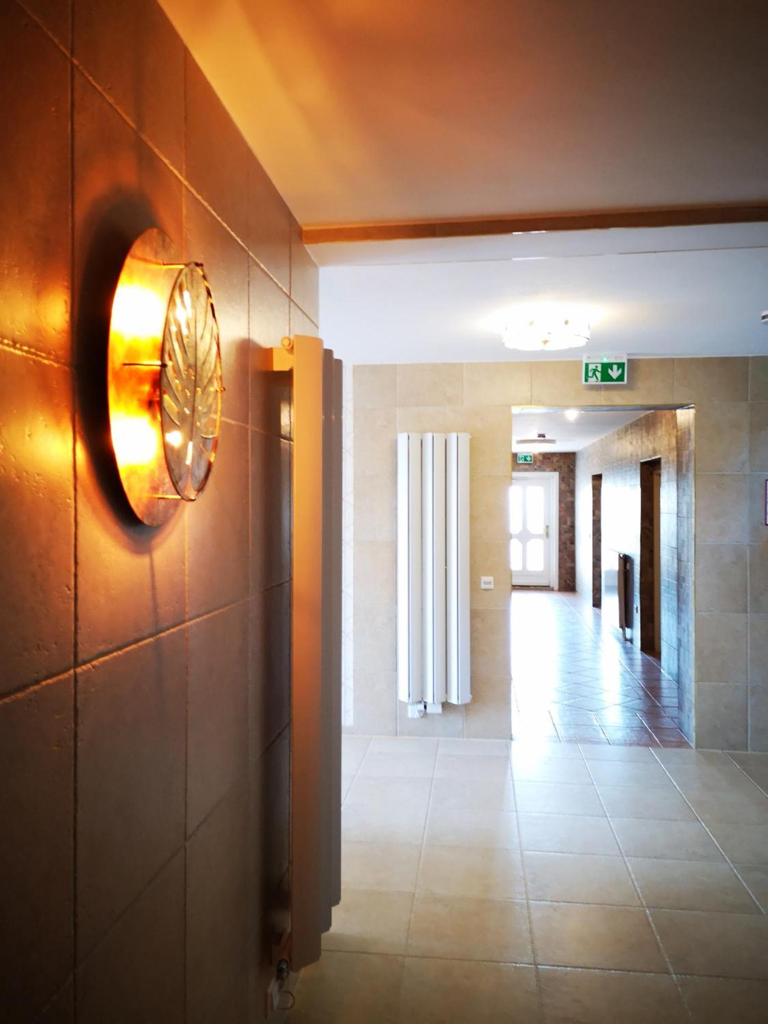 Aparthotel "Goldener Hahn Apartments" Bad Waltersdorf Exteriér fotografie